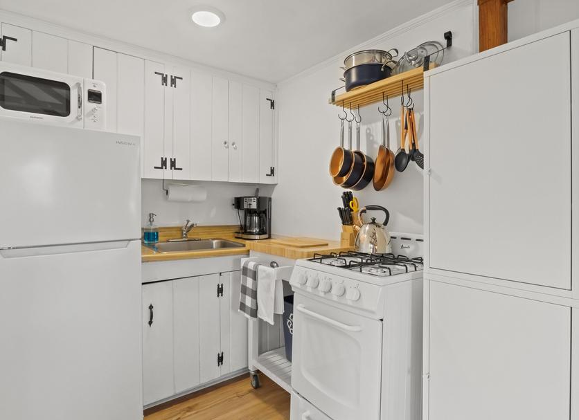 Kitchen Photo