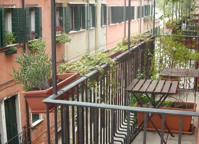Balcony Photo