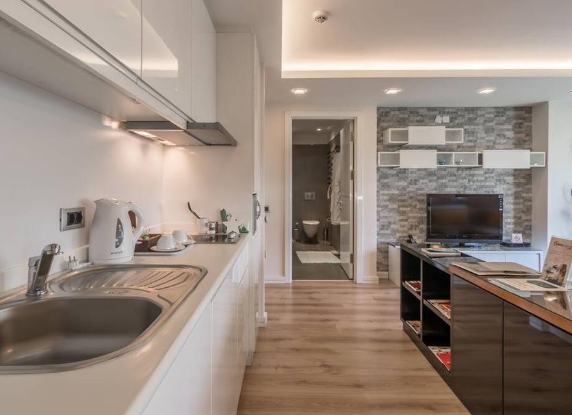 Kitchen Photo