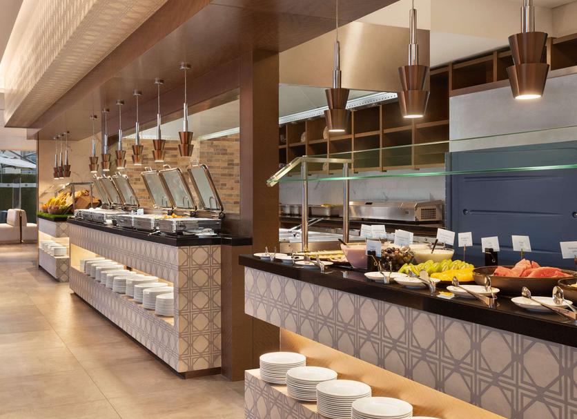 Buffet Photo