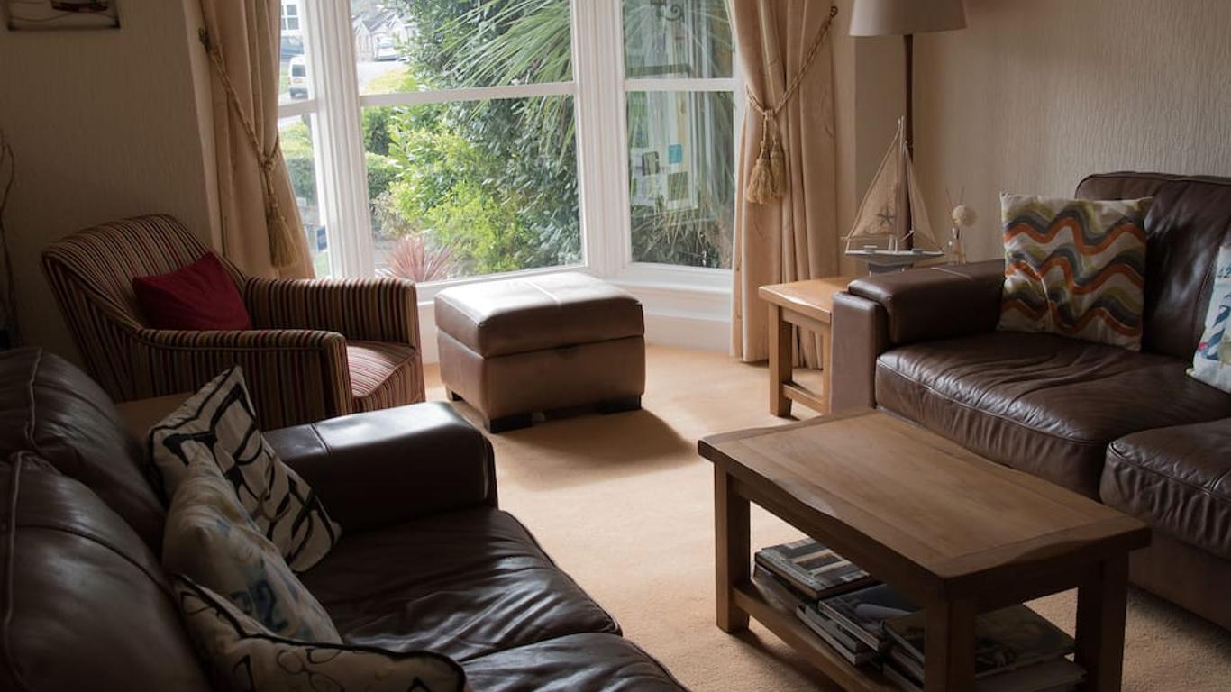 Avron House
