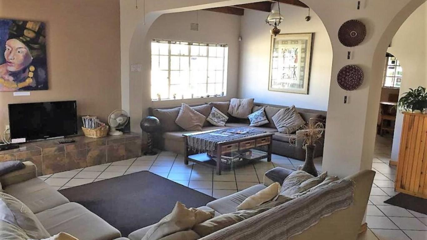 Jembjo's Knysna Lodge & Backpackers