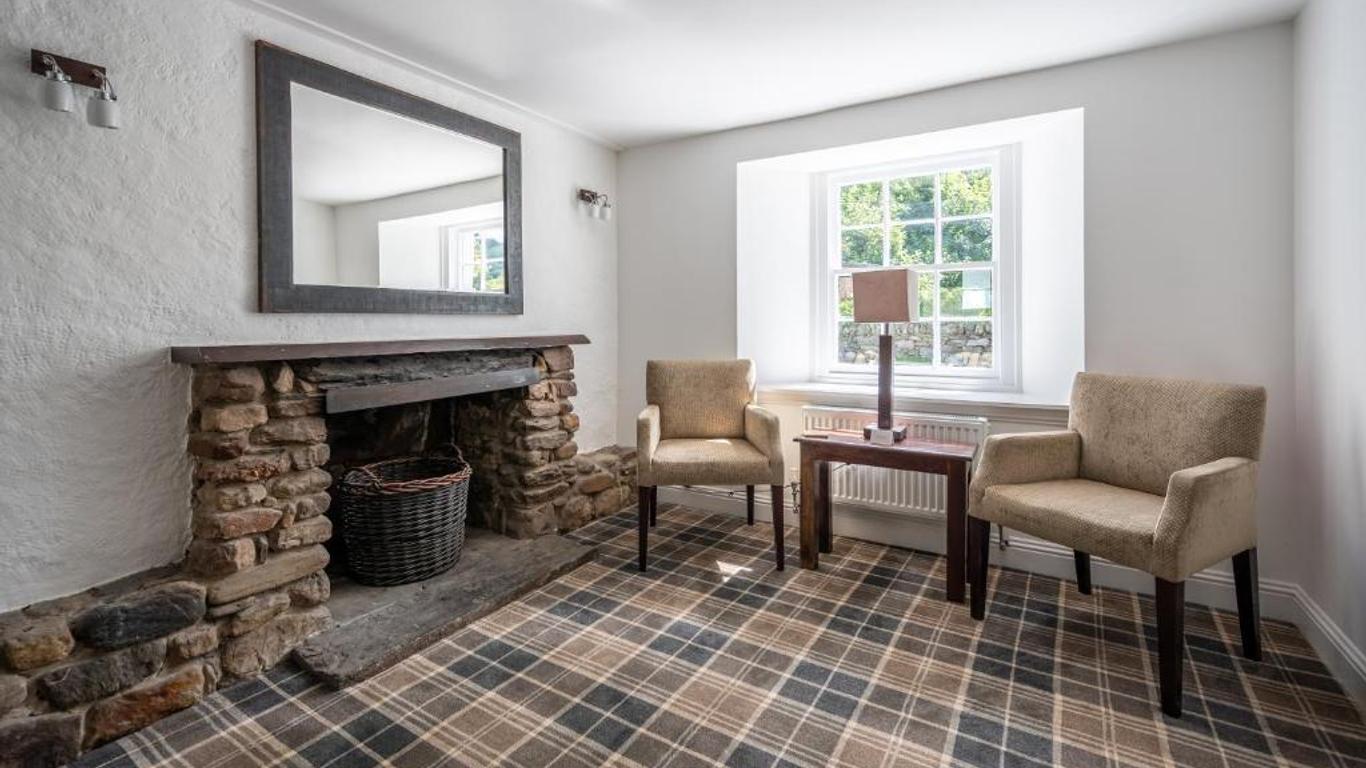 Ardeonaig Hotel