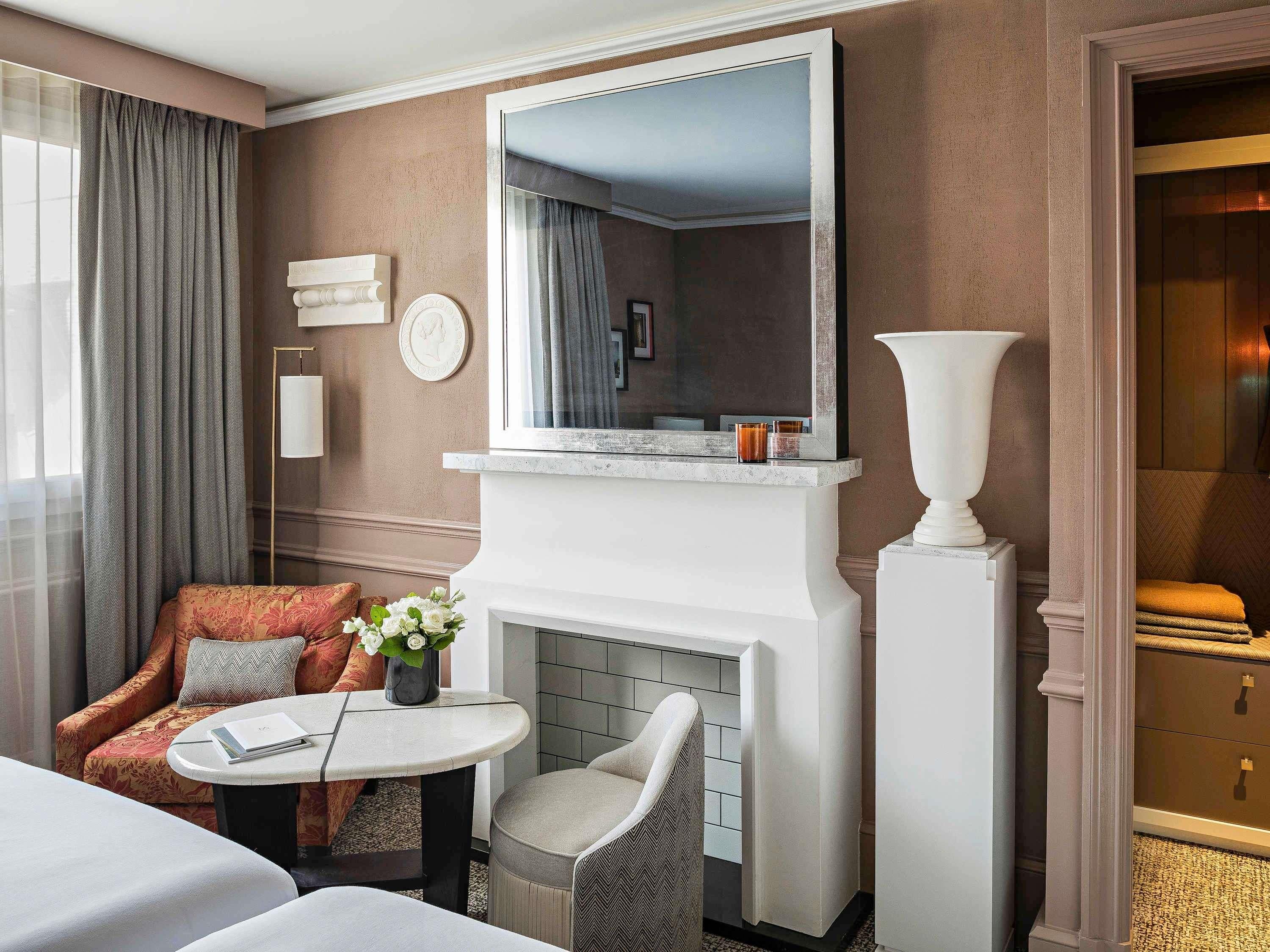 Room amenity