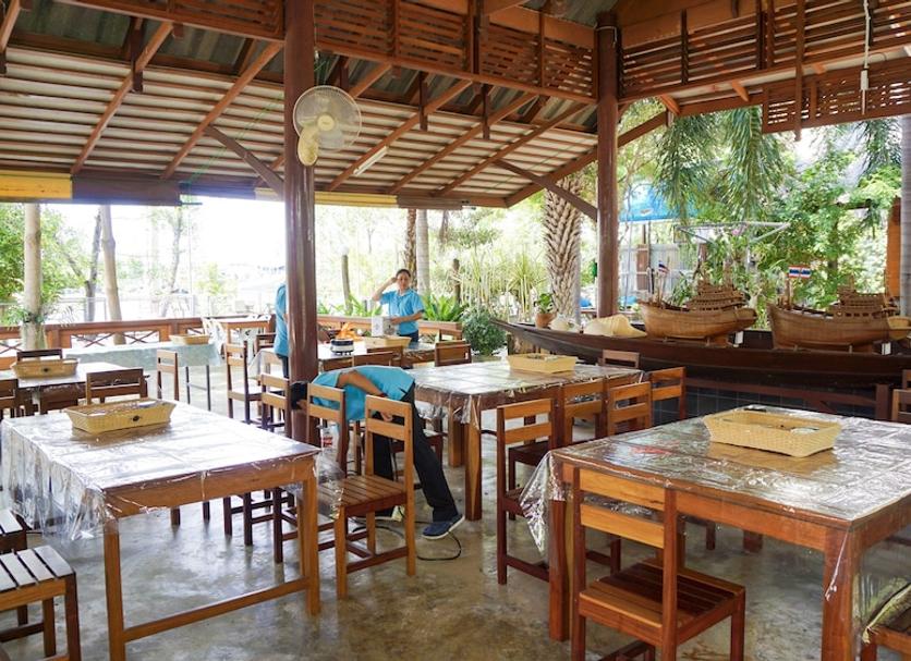 Restaurant Photo