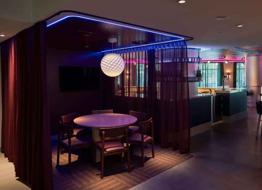 Bar Photo