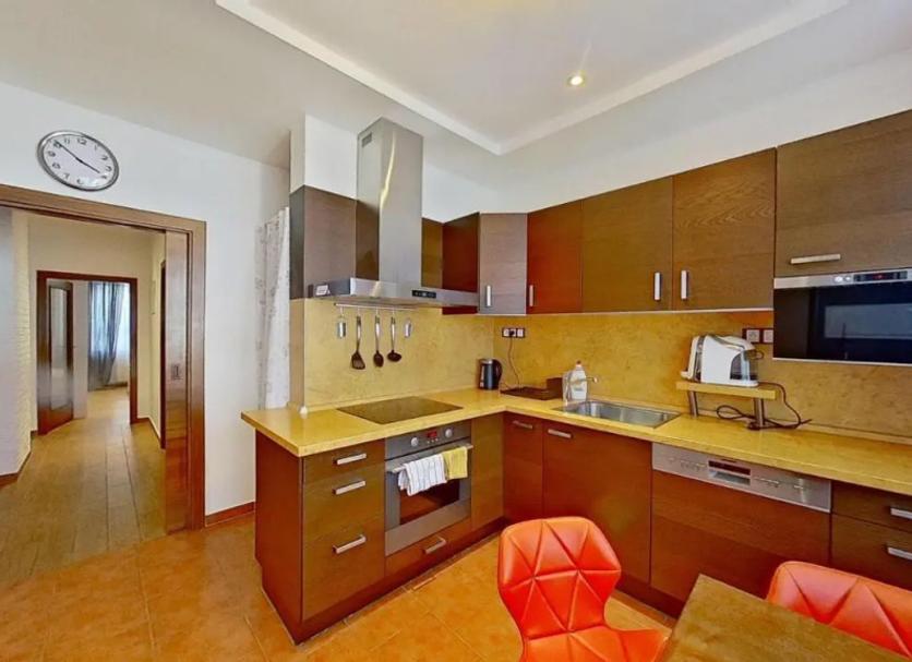 Kitchen Photo