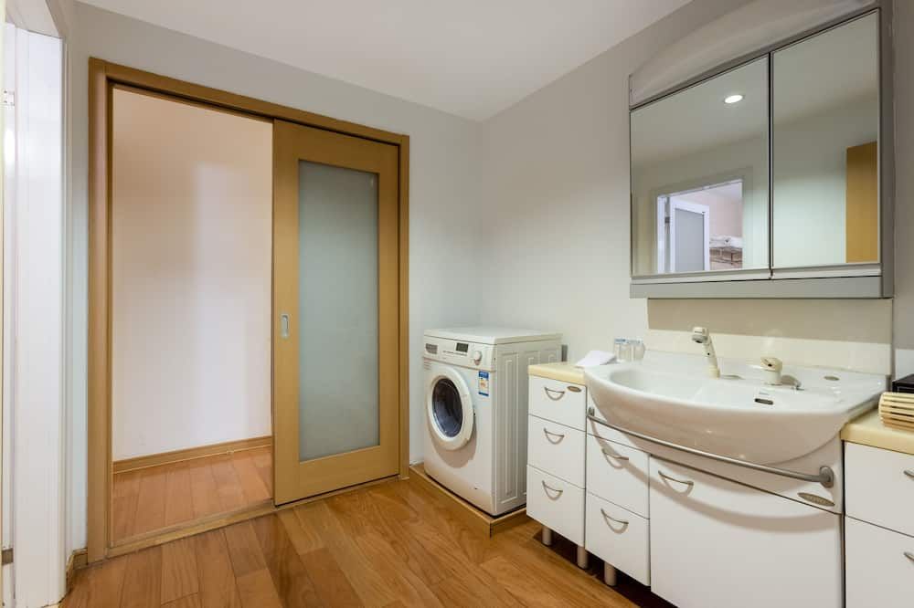Laundry facility