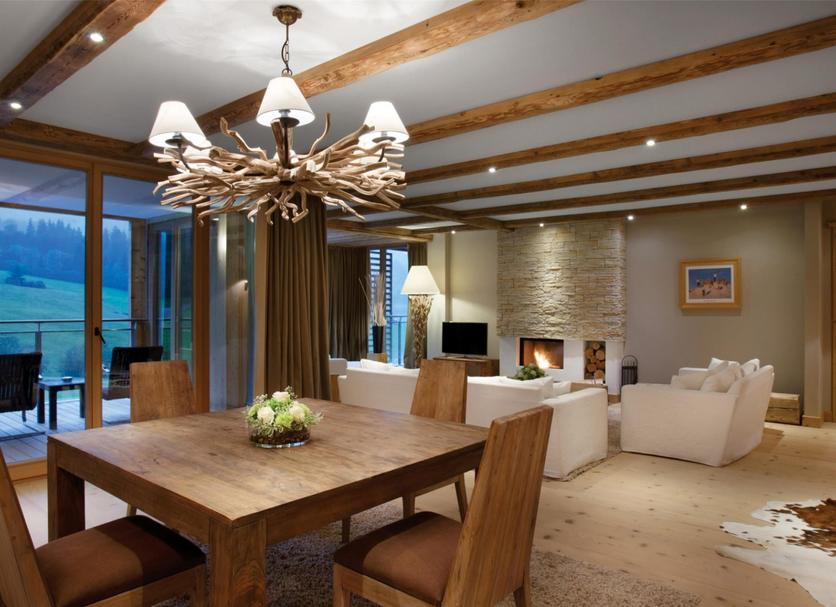 Dining room Photo