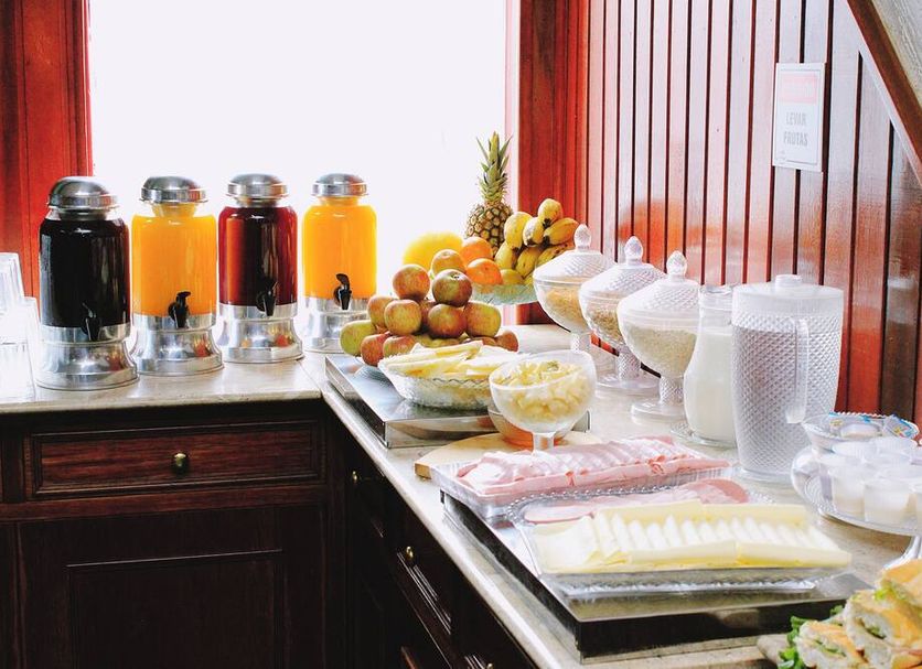 Buffet Photo