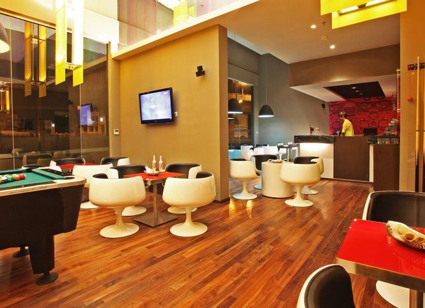 Bar Photo
