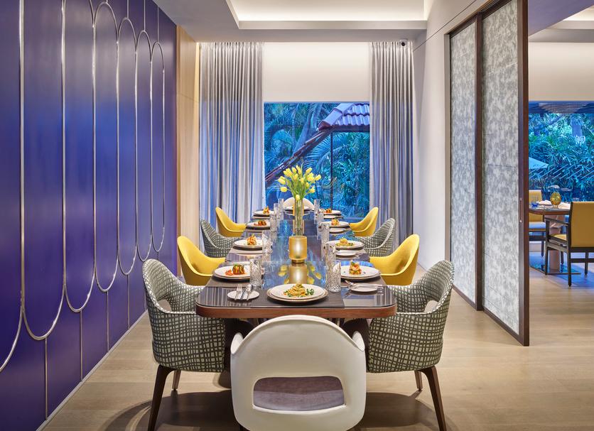 Dining room Photo