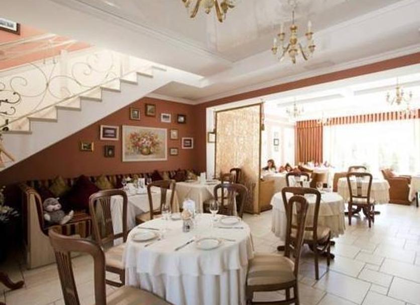 Restaurant Photo