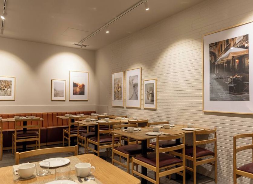 Restaurant Photo