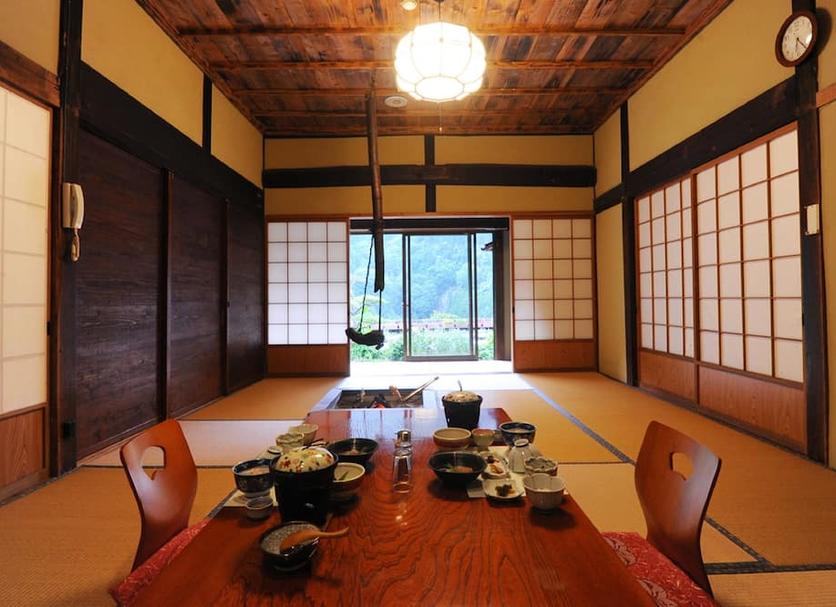 Dining room Photo