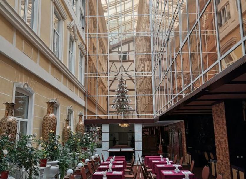 Restaurant Photo