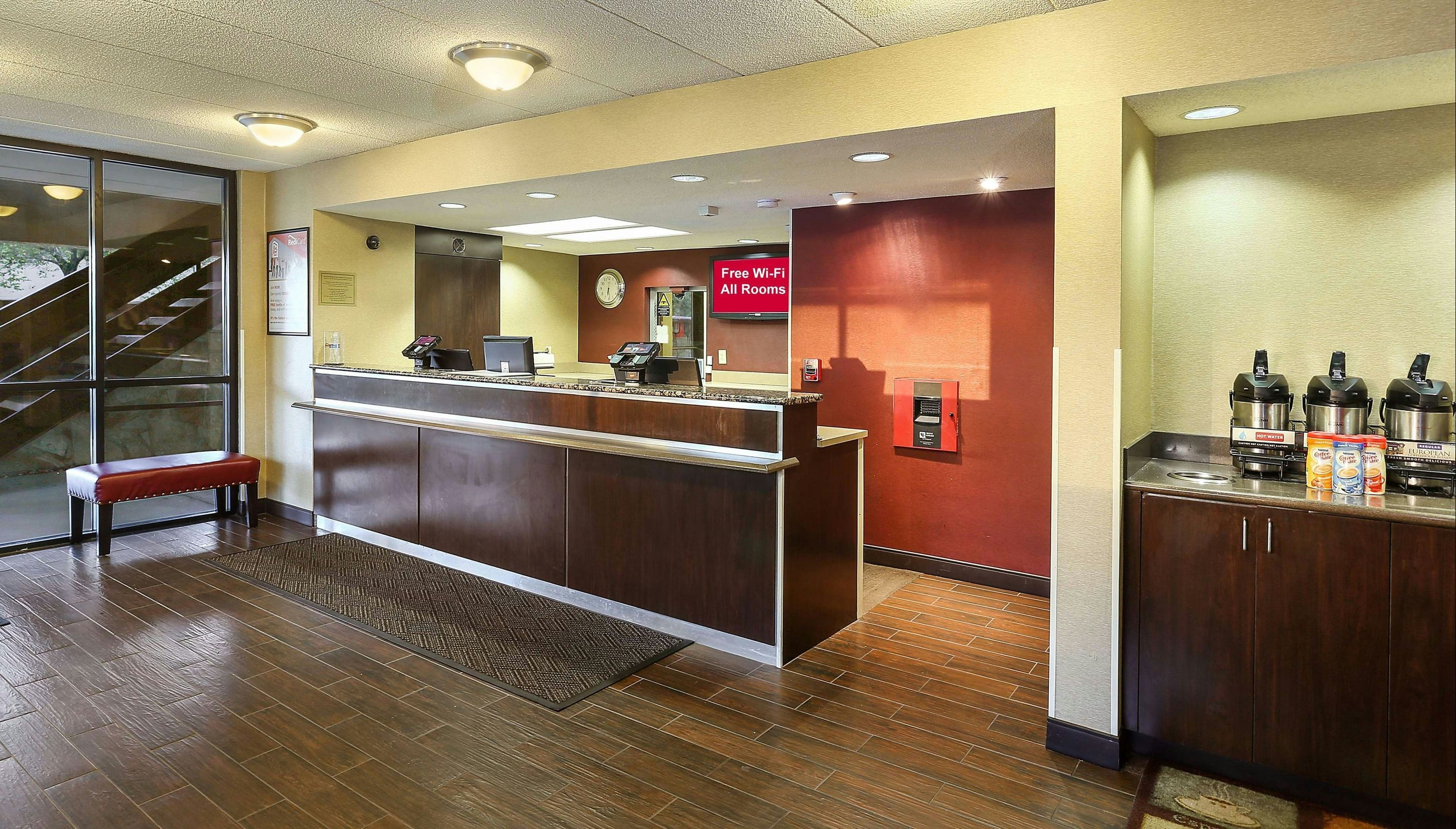 Front desk Photo