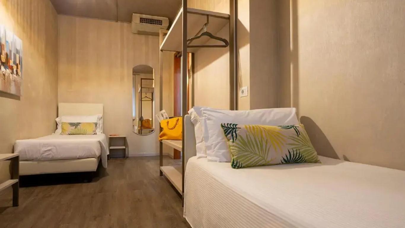 Hotel Embassy