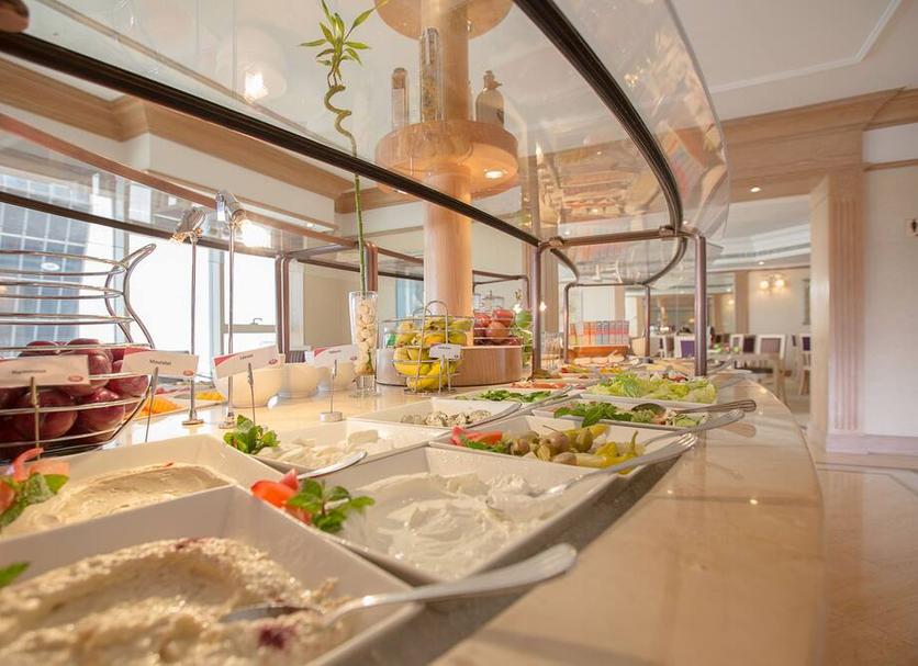 Buffet Photo