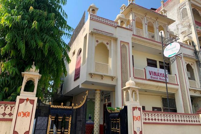 Vinayak Guest House