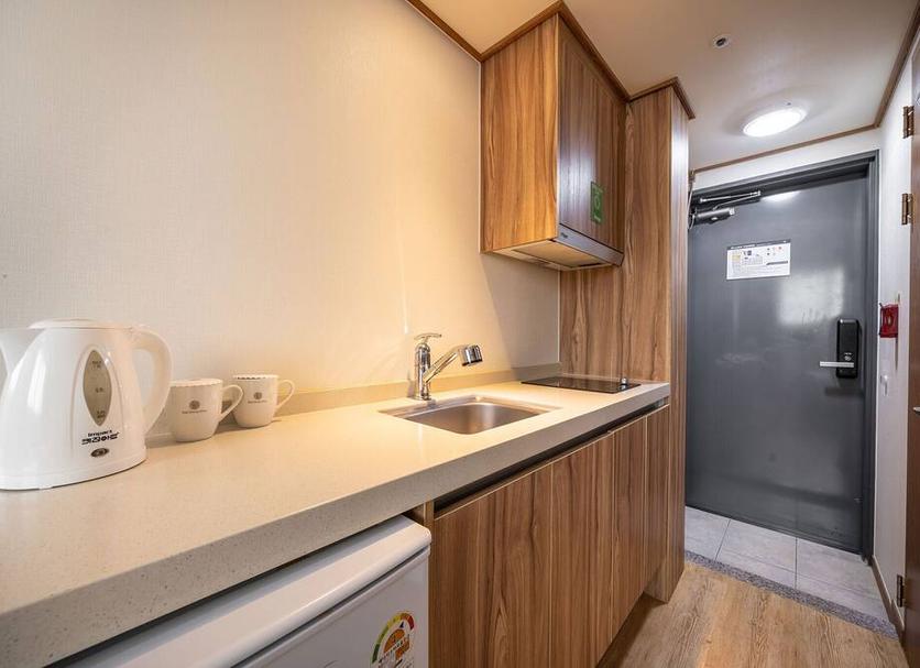 Kitchen Photo