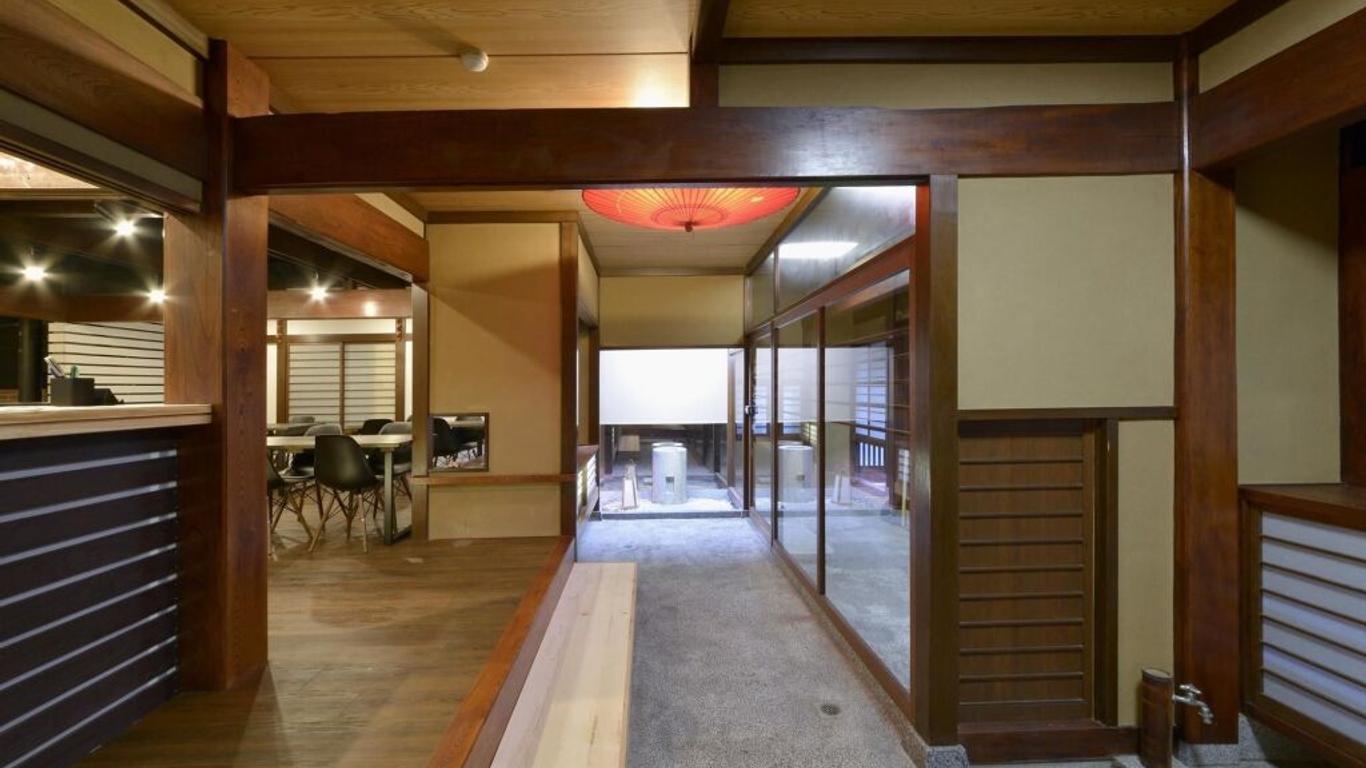 Zen Hostel