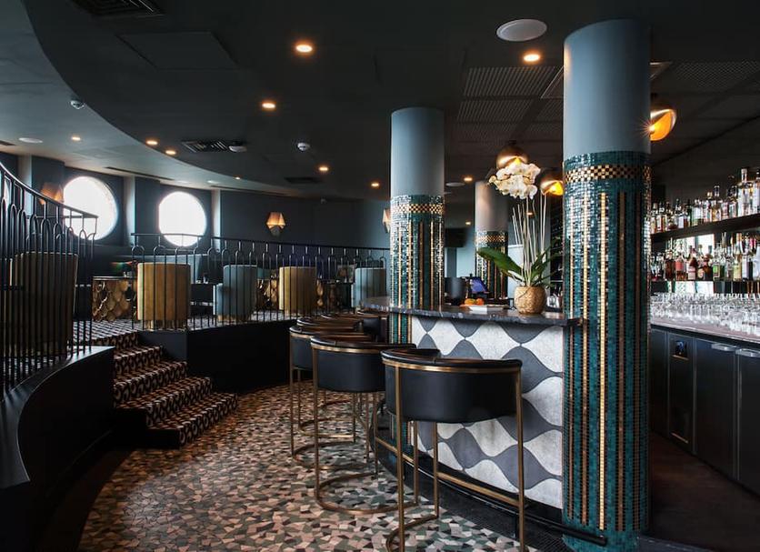 Bar Photo