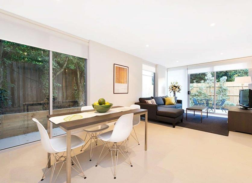 Dining room Photo