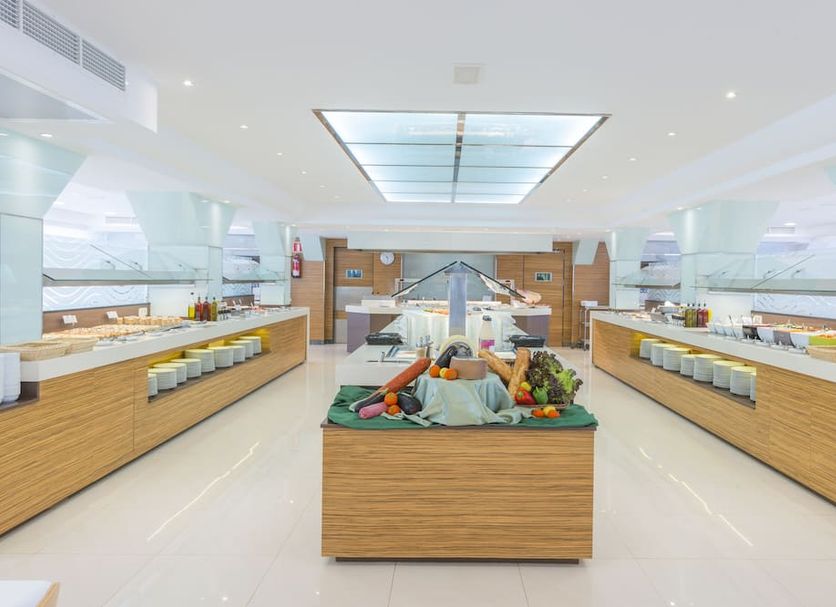 Buffet Photo