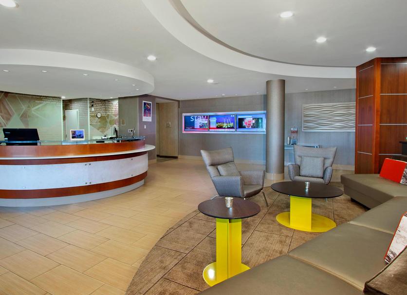 Front desk Photo