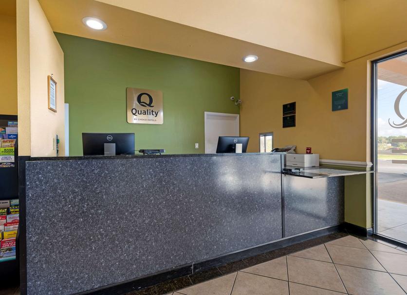 Front desk Photo