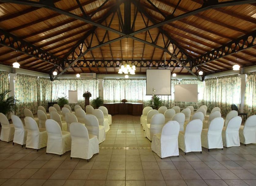Banquet hall Photo