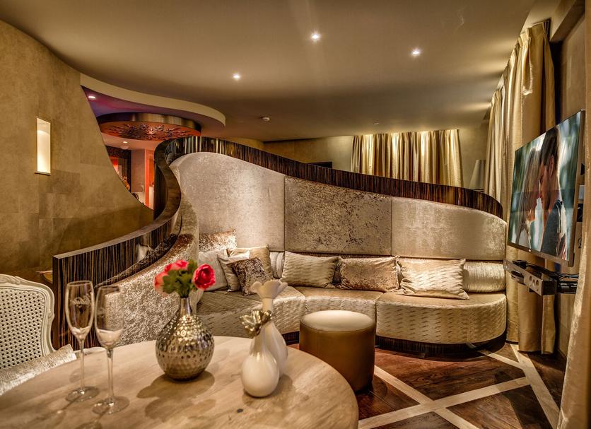 Lounge Photo