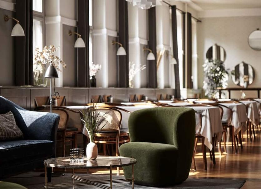 Restaurant Photo