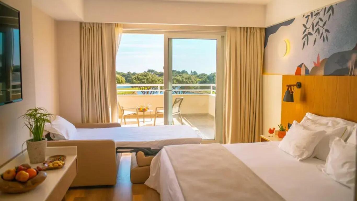 Celay Hotel