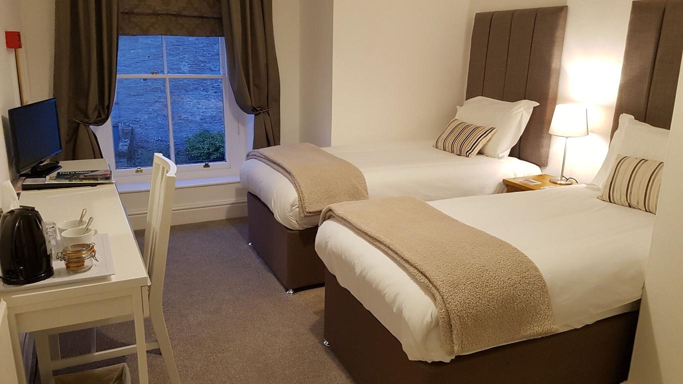 Ty Helyg Guest House