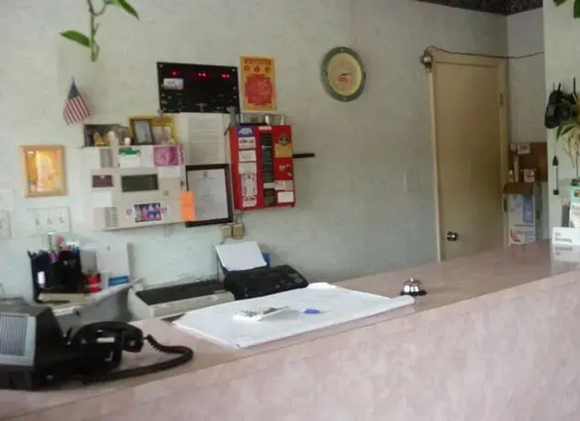 Front desk Photo