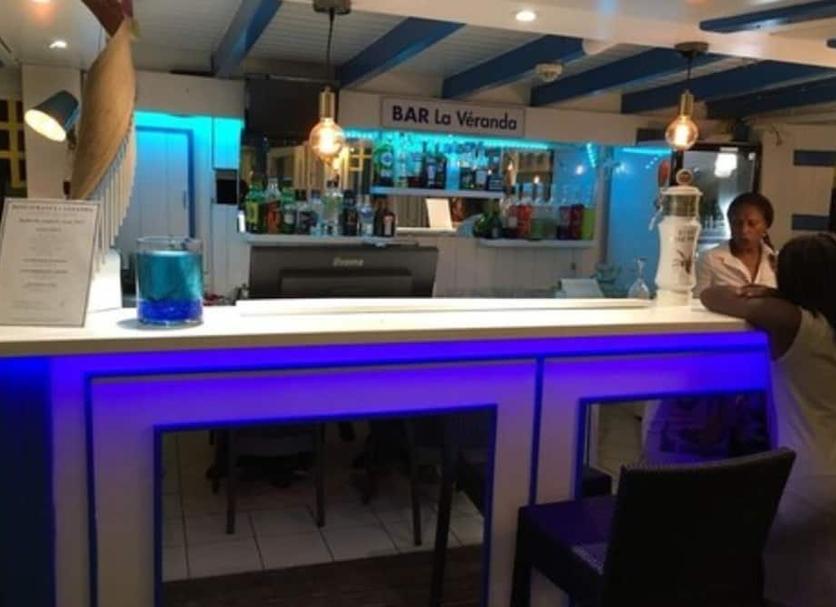 Bar Photo