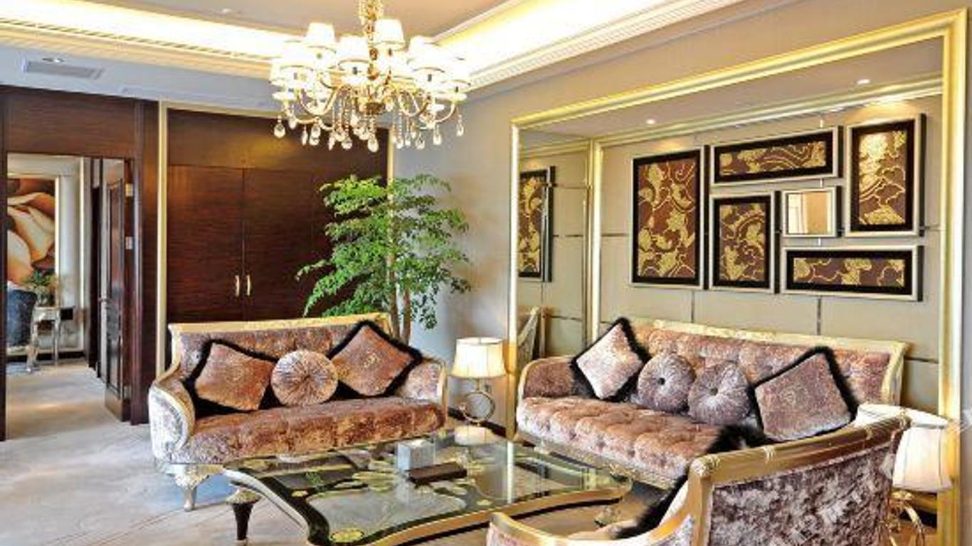 Risheng International Hotel