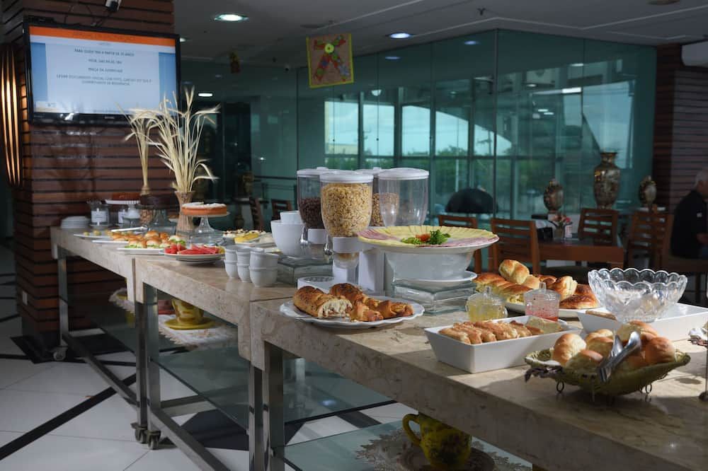 Buffet Photo