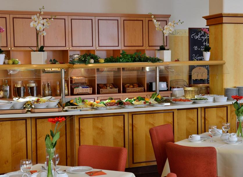 Buffet Photo