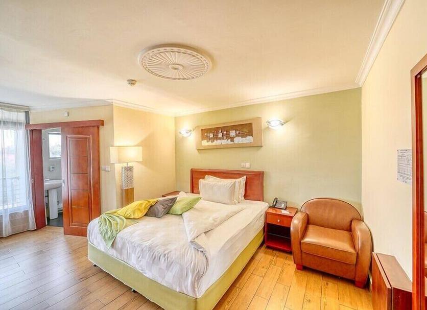 Bedroom Photo