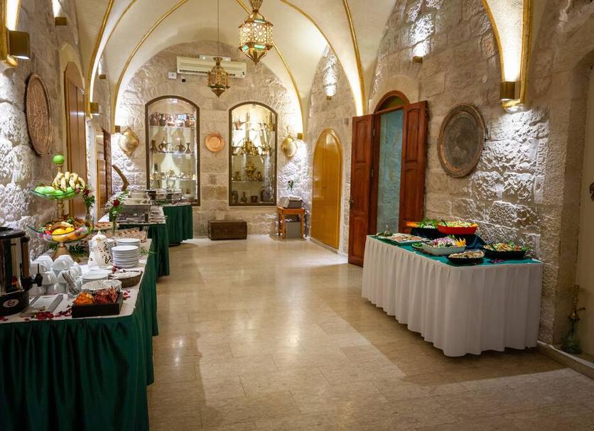 Buffet Photo