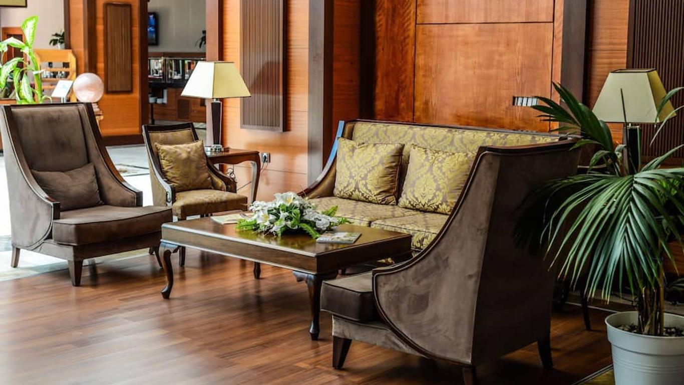 Paradise Island Hotel