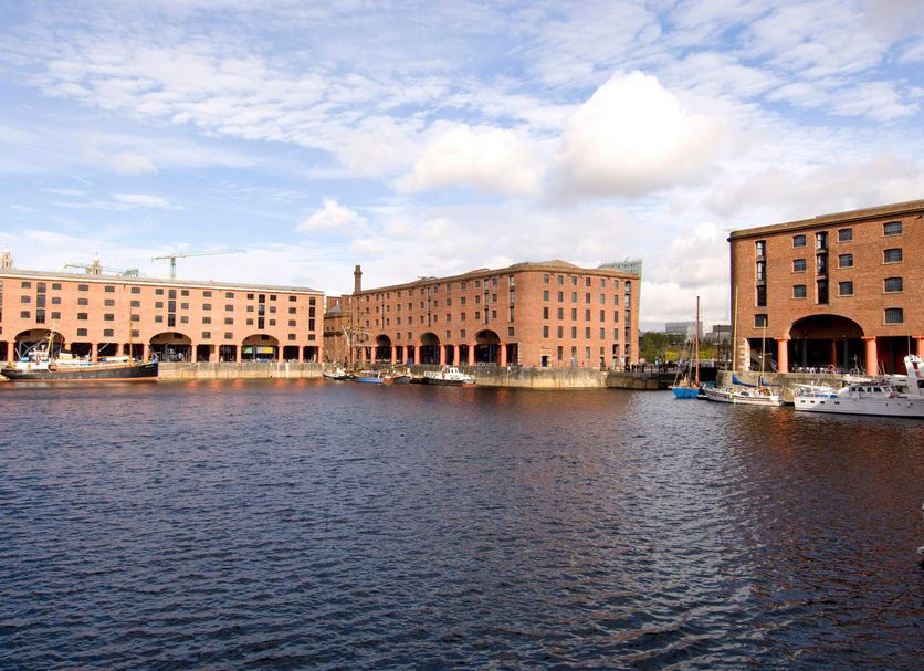 premier inn tobacco dock Premier Inn Liverpool City - Albert Dock £57. Liverpool Hotel Deals &  Reviews