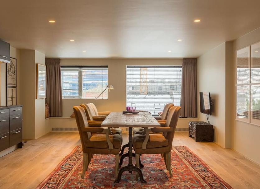 Dining room Photo