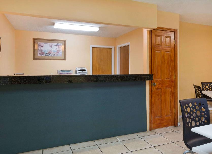 Front desk Photo