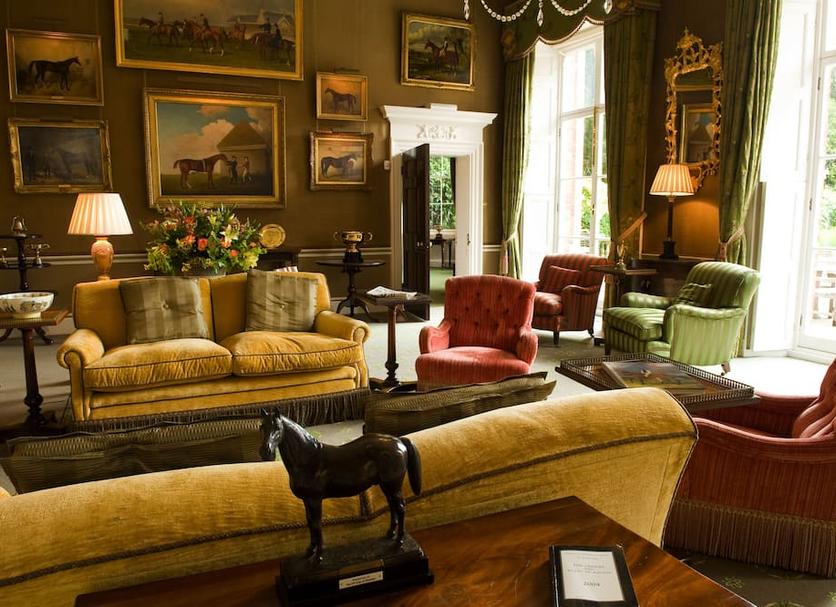 Lounge Photo