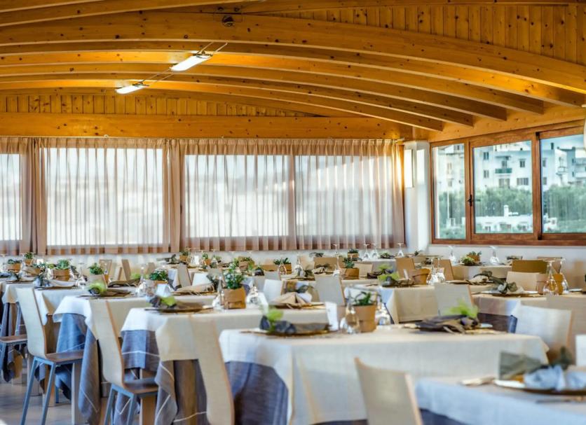 Banquet hall Photo