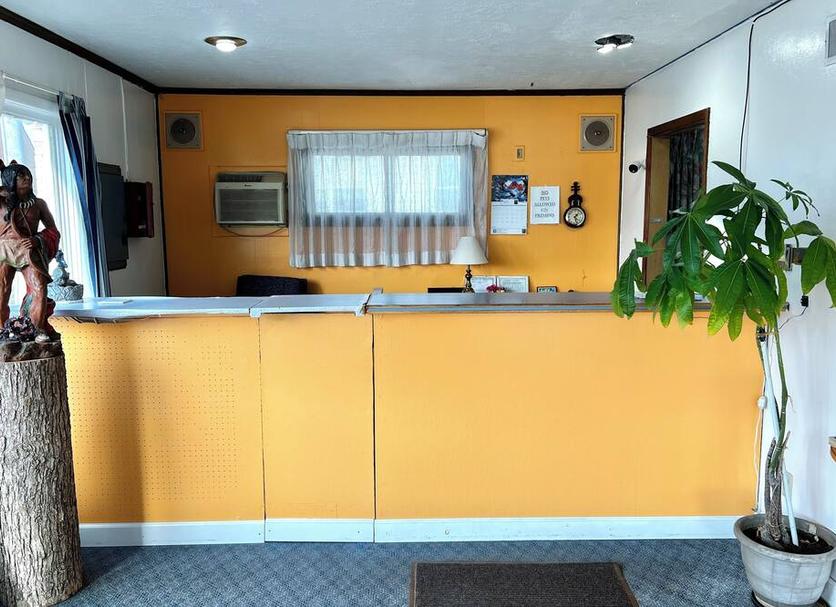 Front desk Photo